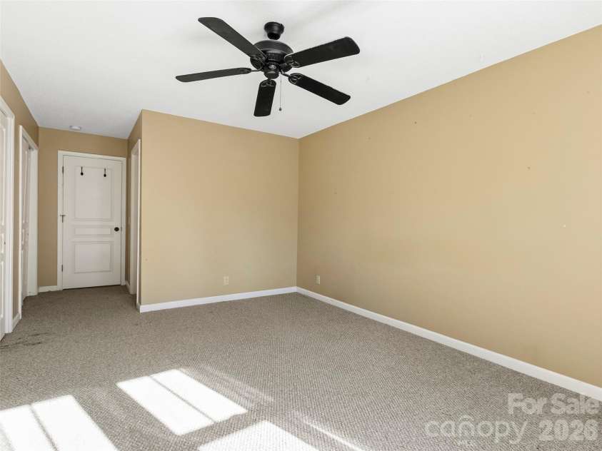 1704 Deermouse Way, Hendersonville, NC 28792.  MLS# CAR4379011, YatesRealty ID 19796. 