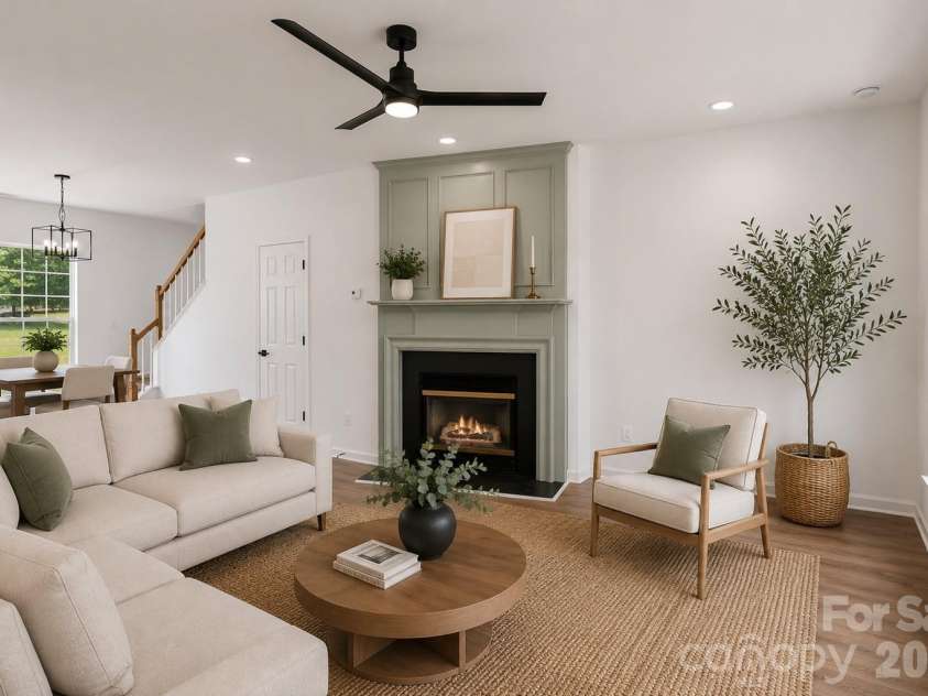 10410 Roundleaf Drive, Charlotte, NC 28213.  MLS# CAR4378376, YatesRealty ID 19797. Virtually Staged