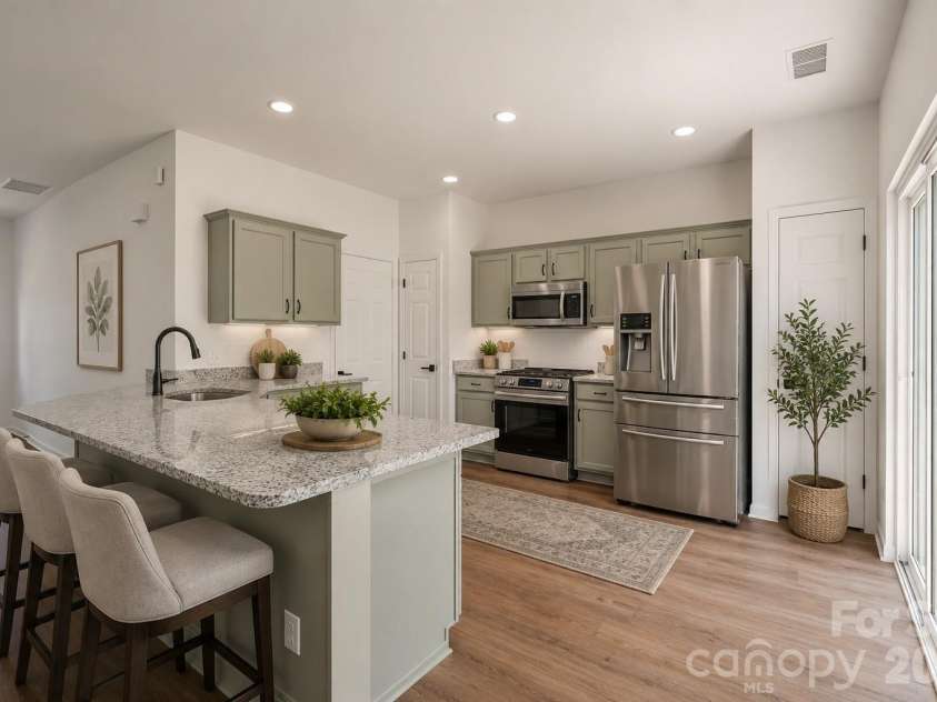 10410 Roundleaf Drive, Charlotte, NC 28213.  MLS# CAR4378376, YatesRealty ID 19797. Virtually Staged