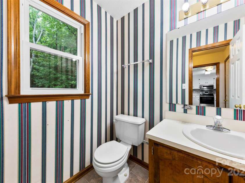 328 Pamela Street, Gastonia, NC 28054.  MLS# CAR4268813, YatesRealty ID 19798. 