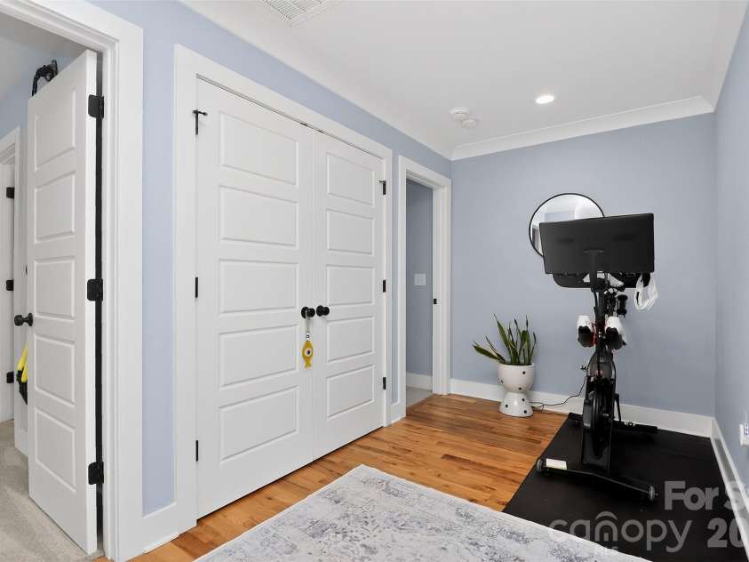 4231 Craig Avenue, Charlotte, NC 28211.  MLS# CAR4368270, YatesRealty ID 19798. 