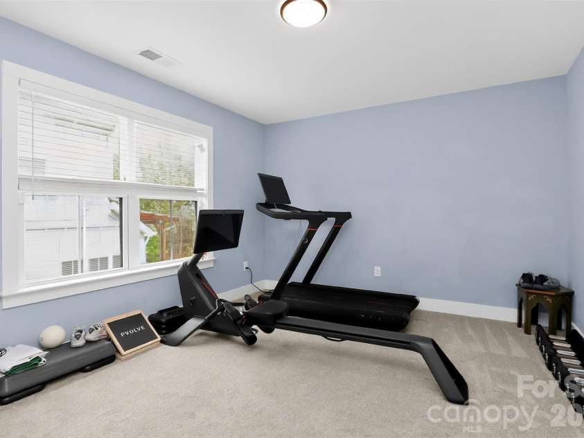 4231 Craig Avenue, Charlotte, NC 28211.  MLS# CAR4368270, YatesRealty ID 19798. 