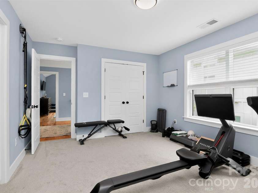 4231 Craig Avenue, Charlotte, NC 28211.  MLS# CAR4368270, YatesRealty ID 19798. 