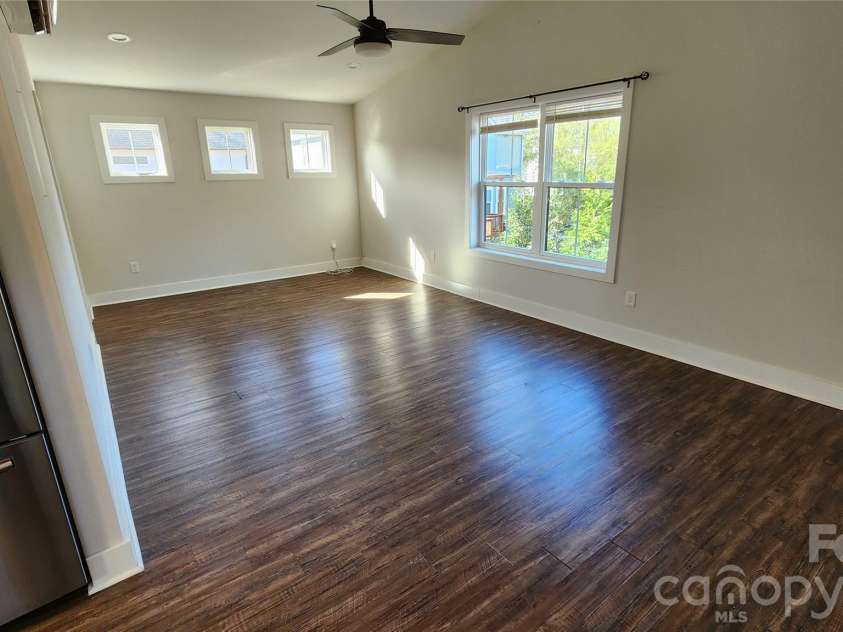 4231 Craig Avenue, Charlotte, NC 28211.  MLS# CAR4368270, YatesRealty ID 19798. 