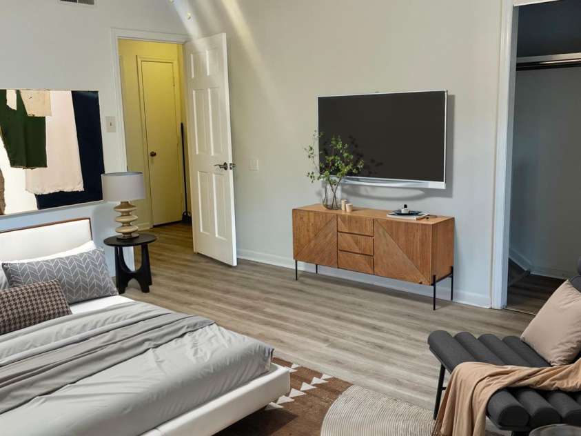 4520 Central Avenue, Charlotte, NC 28205.  MLS# CAR4231851, YatesRealty ID 19799. Primary Virtual Staged