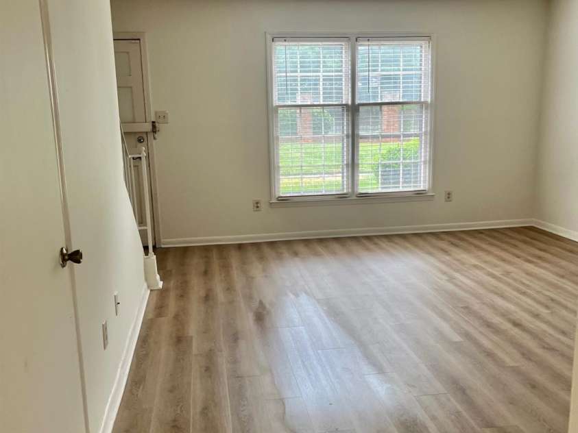 4520 Central Avenue, Charlotte, NC 28205.  MLS# CAR4318622, YatesRealty ID 19799. Living