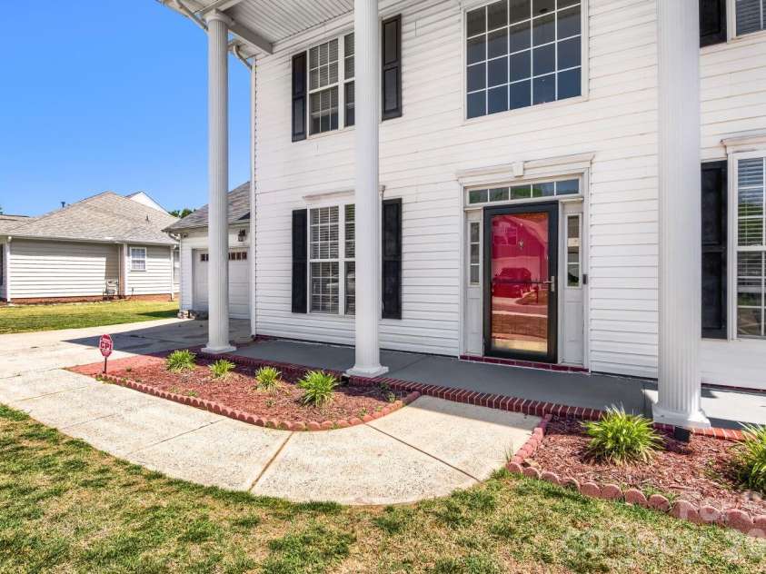6518 Afterglow Drive, Indian Trail, NC 28079.  MLS# CAR4379661, YatesRealty ID 19799. 