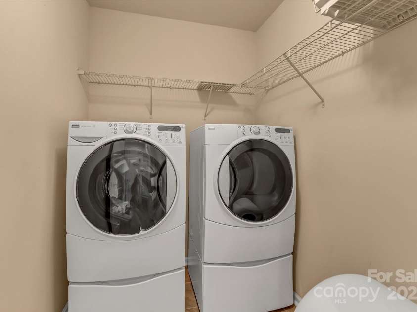 3159 Hartson Pointe Drive, Fort Mill, SC 29707.  MLS# CAR4275300, YatesRealty ID 1980. 