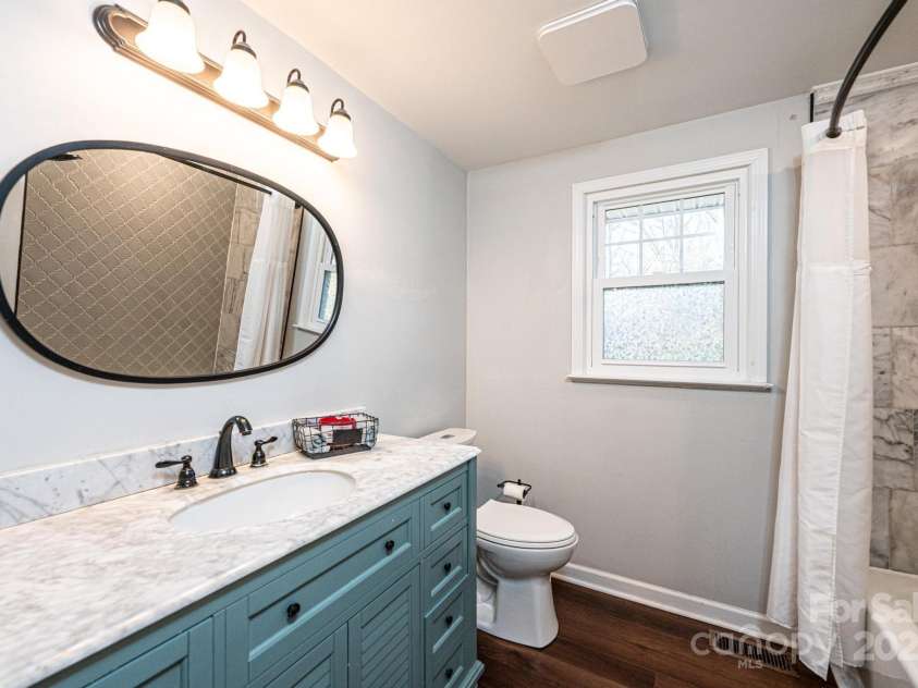 2745 33rd Avenue, Hickory, NC 28601.  MLS# CAR4219709, YatesRealty ID 19801. 