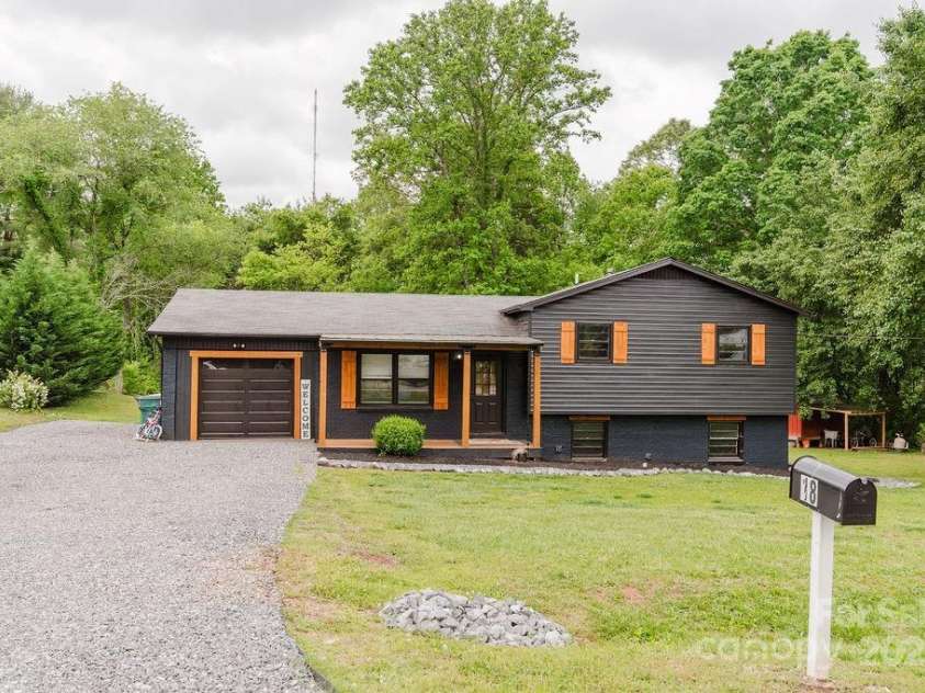 18 Shannon Court, Newton, NC 28658.  MLS# CAR4251262, YatesRealty ID 19802. 