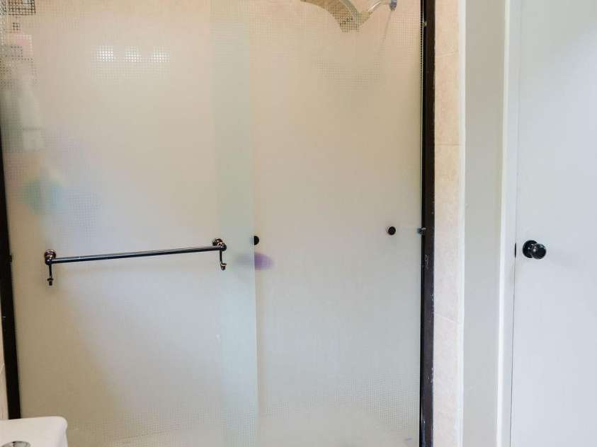 18 Shannon Court, Newton, NC 28658.  MLS# CAR4251262, YatesRealty ID 19802. Bathroom