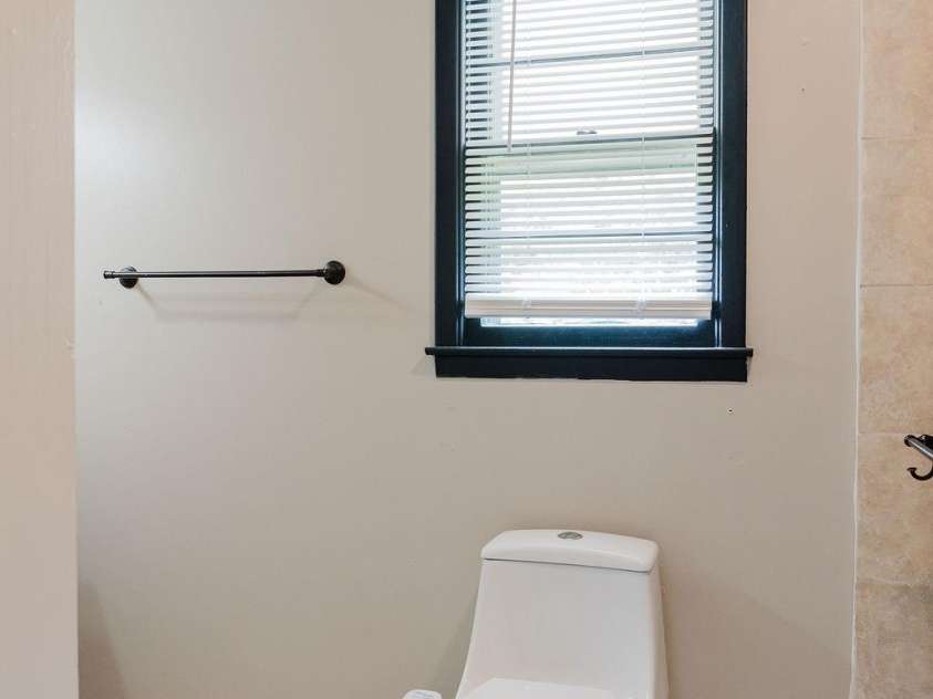 18 Shannon Court, Newton, NC 28658.  MLS# CAR4251262, YatesRealty ID 19802. Bathroom