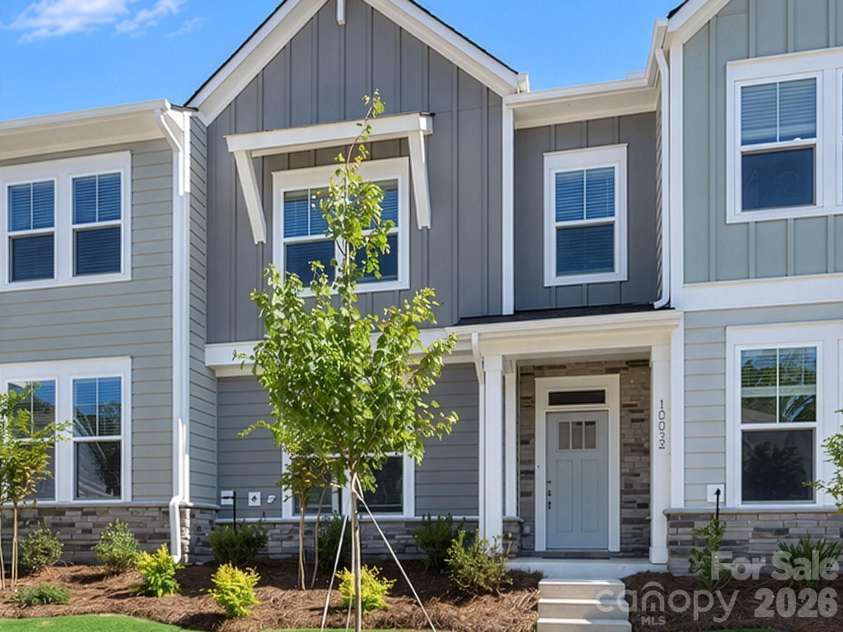10032 Mamillion Drive, Huntersville, NC 28078.  MLS# CAR4379711, YatesRealty ID 19803. 