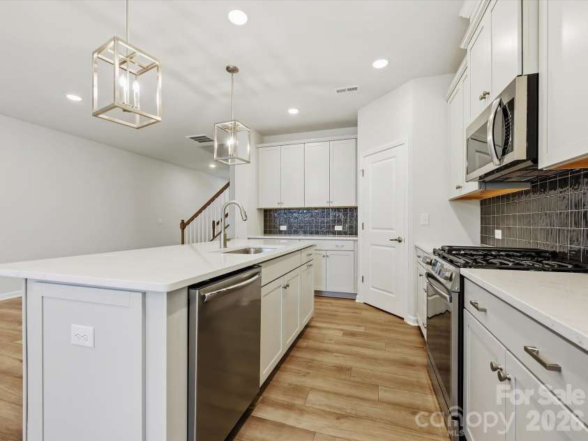 10032 Mamillion Drive, Huntersville, NC 28078.  MLS# CAR4379711, YatesRealty ID 19803. 