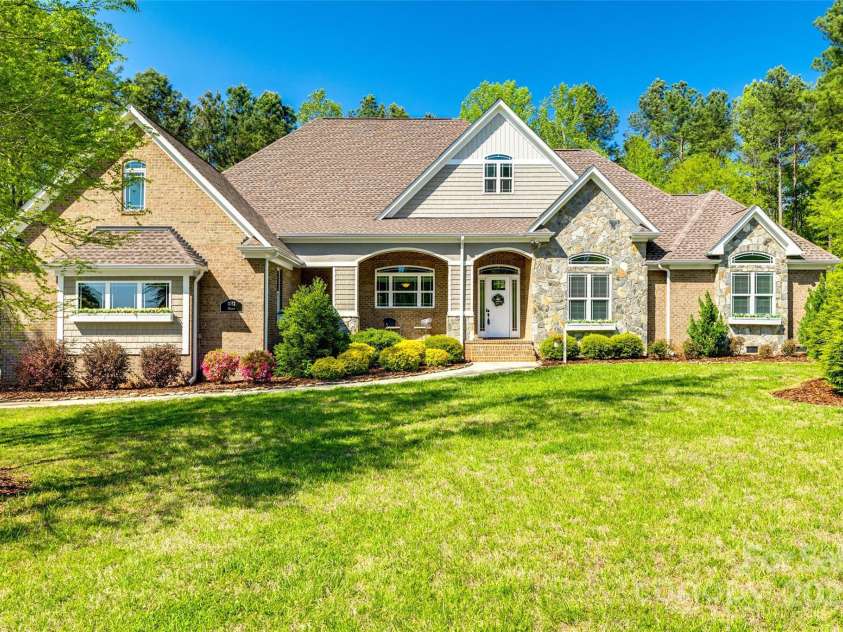 1012 Ledge Wood Lane, Clover, SC 29710.  MLS# CAR4239136, YatesRealty ID 19803. 