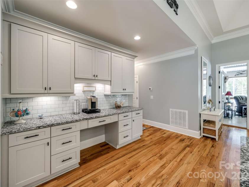 1012 Ledge Wood Lane, Clover, SC 29710.  MLS# CAR4239136, YatesRealty ID 19803. 