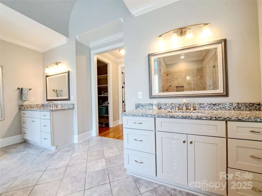 1012 Ledge Wood Lane, Clover, SC 29710.  MLS# CAR4239136, YatesRealty ID 19803. 