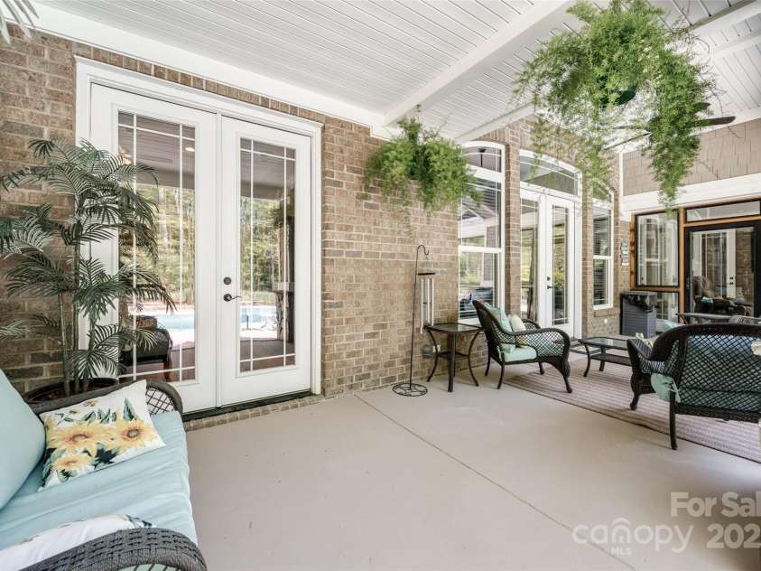 1012 Ledge Wood Lane, Clover, SC 29710.  MLS# CAR4239136, YatesRealty ID 19803. 