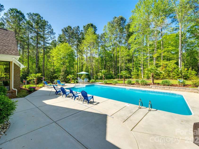 1012 Ledge Wood Lane, Clover, SC 29710.  MLS# CAR4239136, YatesRealty ID 19803. 