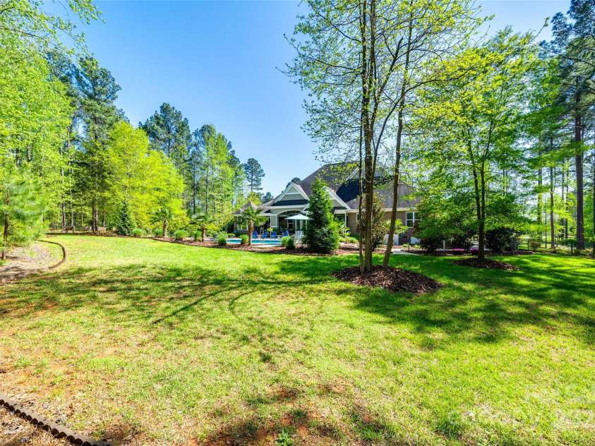 1012 Ledge Wood Lane, Clover, SC 29710.  MLS# CAR4239136, YatesRealty ID 19803. 