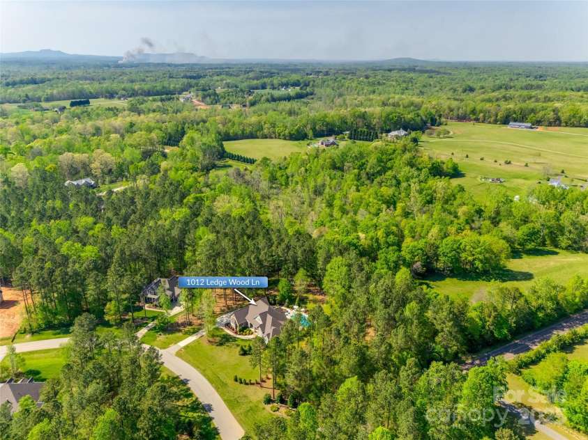 1012 Ledge Wood Lane, Clover, SC 29710.  MLS# CAR4239136, YatesRealty ID 19803. 