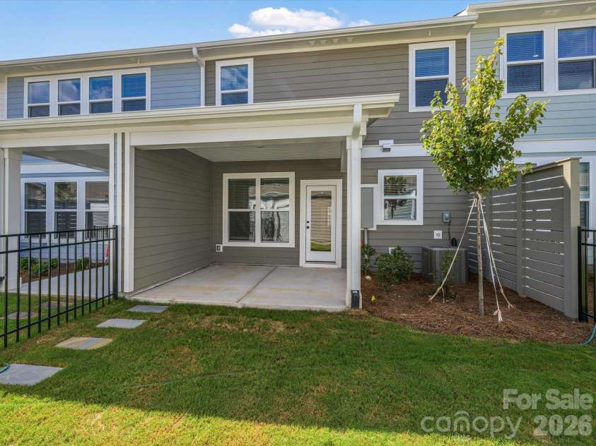 10028 Mamillion Drive, Huntersville, NC 28078.  MLS# CAR4379718, YatesRealty ID 19804. 