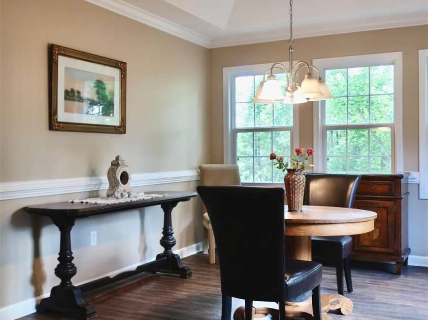 1657 6th Street, Hickory, NC 28602.  MLS# CAR4254973, YatesRealty ID 19804. 