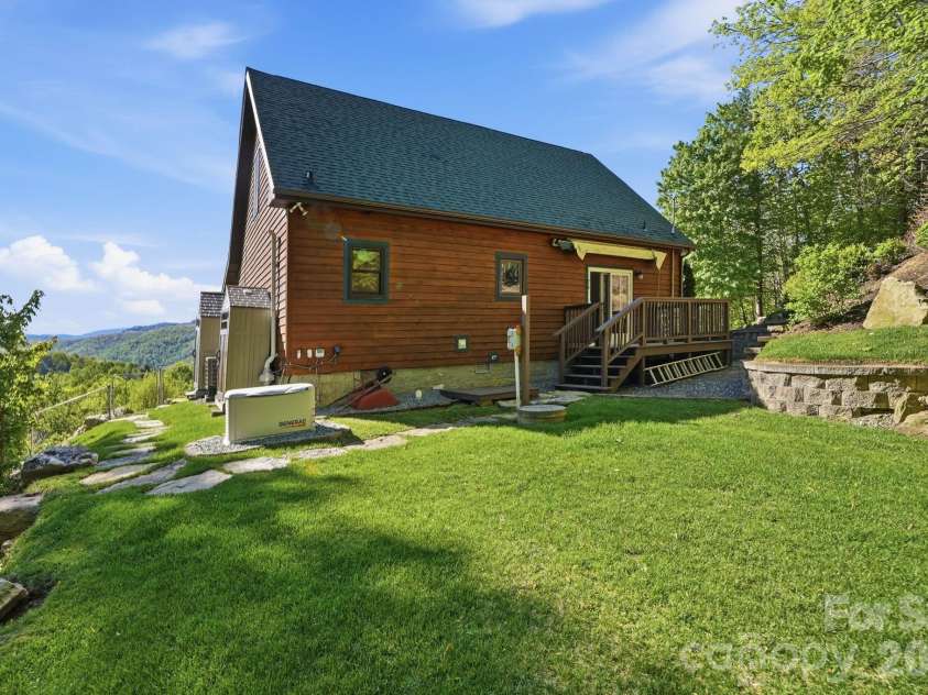 394 Hummingbird Lane, Elk Park, NC 28622.  MLS# CAR4376950, YatesRealty ID 19805. 