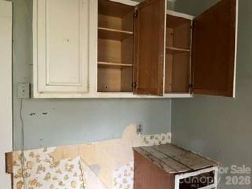 187 End Street, Chester, SC 29706.  MLS# CAR4377632, YatesRealty ID 19807. 