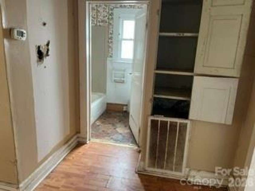 187 End Street, Chester, SC 29706.  MLS# CAR4377632, YatesRealty ID 19807. 