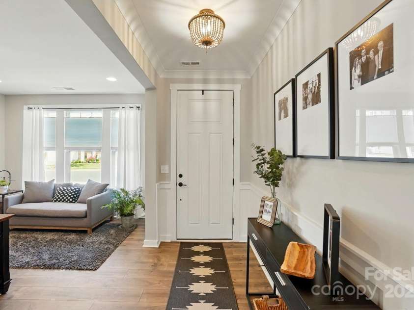 2062 Nellies Way, Fort Mill, SC 29715.  MLS# CAR4256755, YatesRealty ID 19808. Entryway
