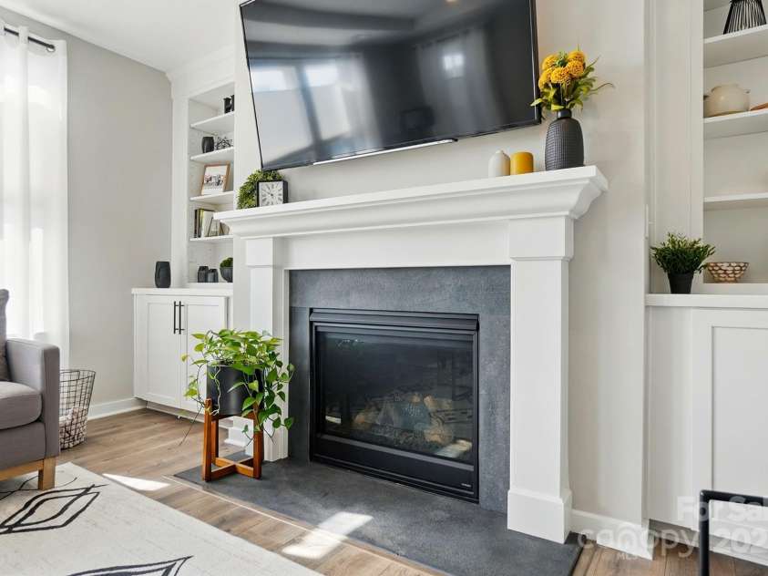 2062 Nellies Way, Fort Mill, SC 29715.  MLS# CAR4256755, YatesRealty ID 19808. Living Room w/Gas Logs