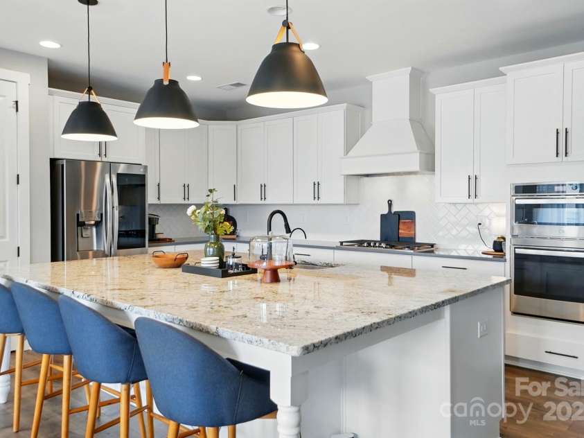 2062 Nellies Way, Fort Mill, SC 29715.  MLS# CAR4256755, YatesRealty ID 19808. Oversized Island
