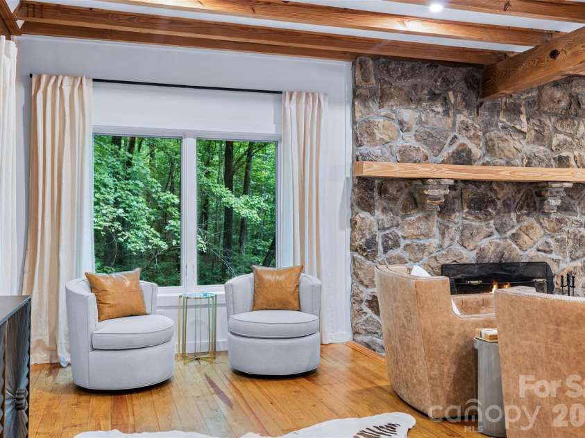 162 Highview Road, Cashiers, NC 28717.  MLS# CAR4379792, YatesRealty ID 19809. 