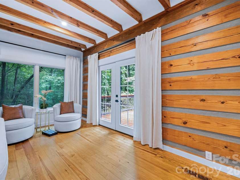 162 Highview Road, Cashiers, NC 28717.  MLS# CAR4379792, YatesRealty ID 19809. 