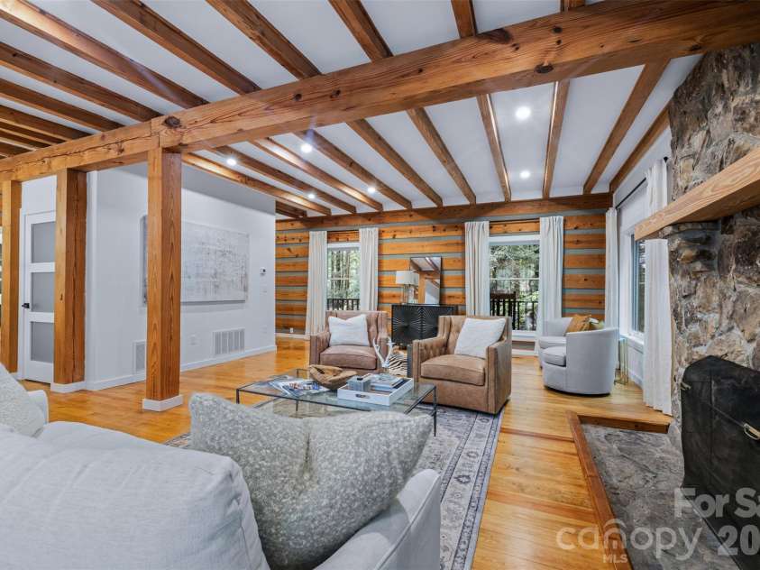 162 Highview Road, Cashiers, NC 28717.  MLS# CAR4379792, YatesRealty ID 19809. 