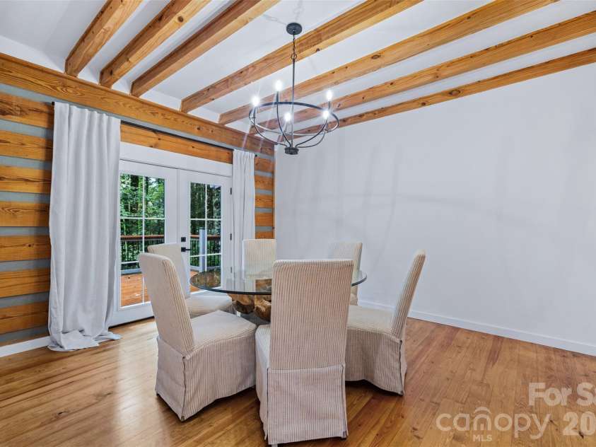 162 Highview Road, Cashiers, NC 28717.  MLS# CAR4379792, YatesRealty ID 19809. 
