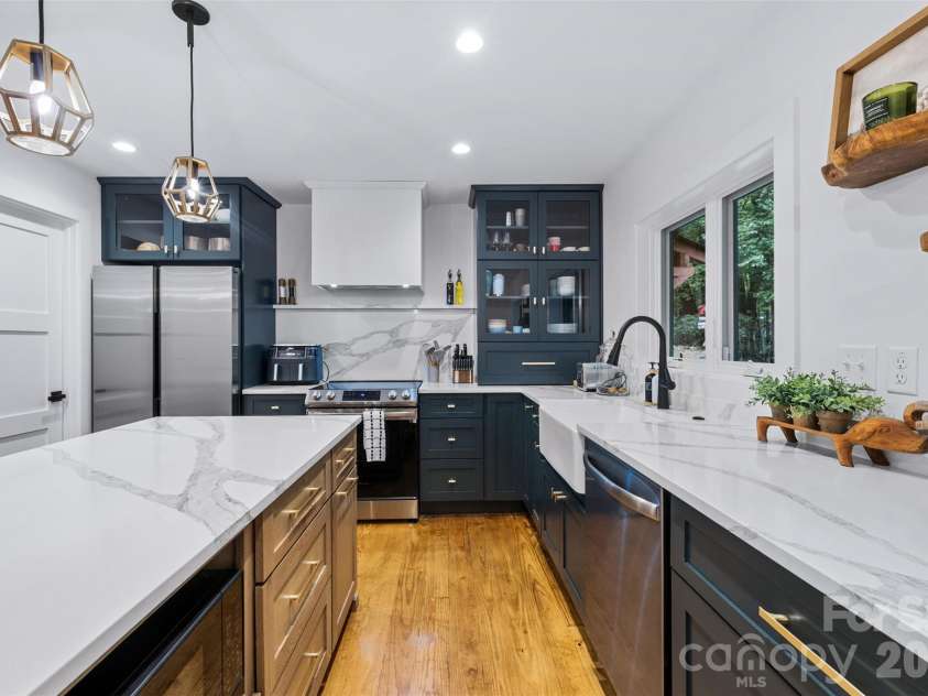 162 Highview Road, Cashiers, NC 28717.  MLS# CAR4379792, YatesRealty ID 19809. 