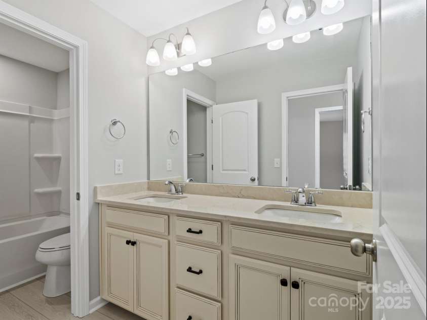 14106 Magnolia Walk Drive, Huntersville, NC 28078.  MLS# CAR4217811, YatesRealty ID 1981. 