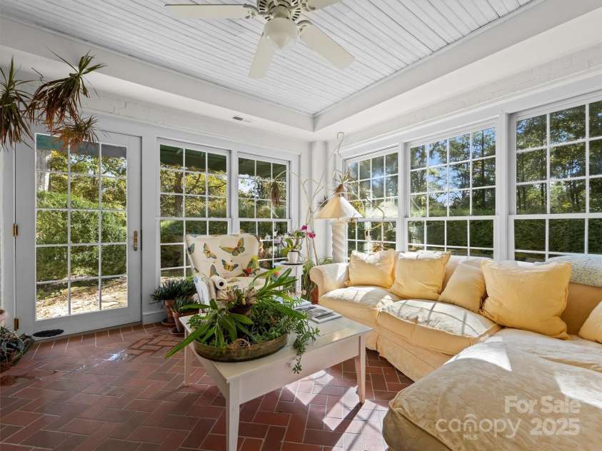 7 Park Road, Asheville, NC 28803.  MLS# CAR4322047, YatesRealty ID 1981. 