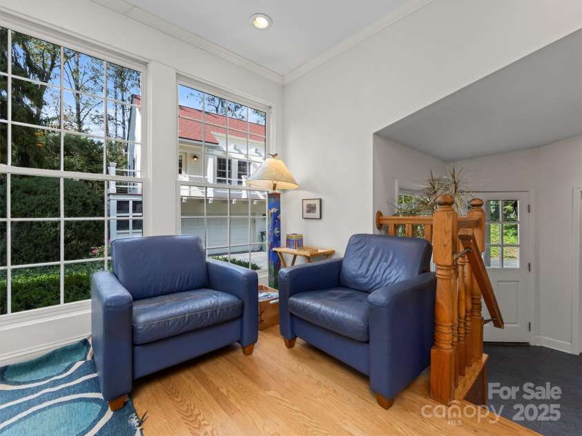 7 Park Road, Asheville, NC 28803.  MLS# CAR4322047, YatesRealty ID 1981. 