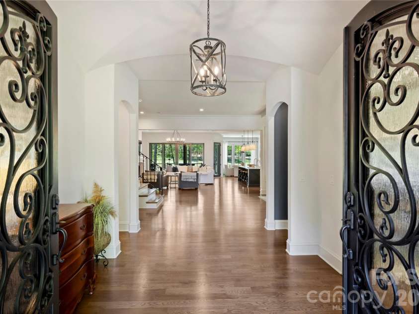 18300 Scotscraig Lane, Cornelius, NC 28031.  MLS# CAR4379461, YatesRealty ID 19811. 