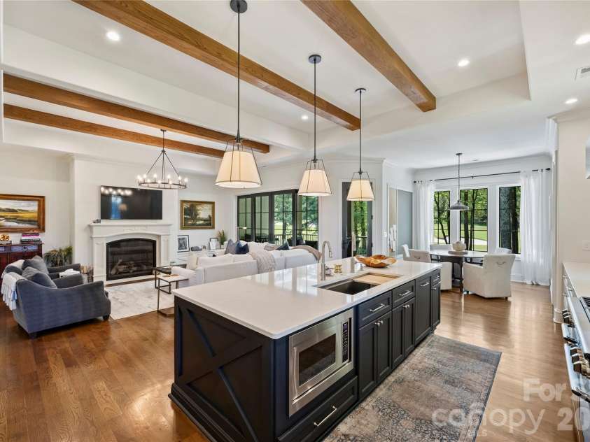 18300 Scotscraig Lane, Cornelius, NC 28031.  MLS# CAR4379461, YatesRealty ID 19811. 