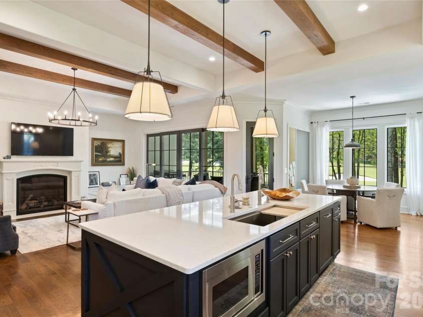 18300 Scotscraig Lane, Cornelius, NC 28031.  MLS# CAR4379461, YatesRealty ID 19811. 