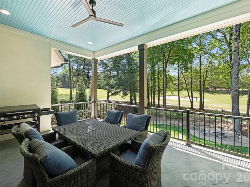18300 Scotscraig Lane, Cornelius, NC 28031.  MLS# CAR4379461, YatesRealty ID 19811. 