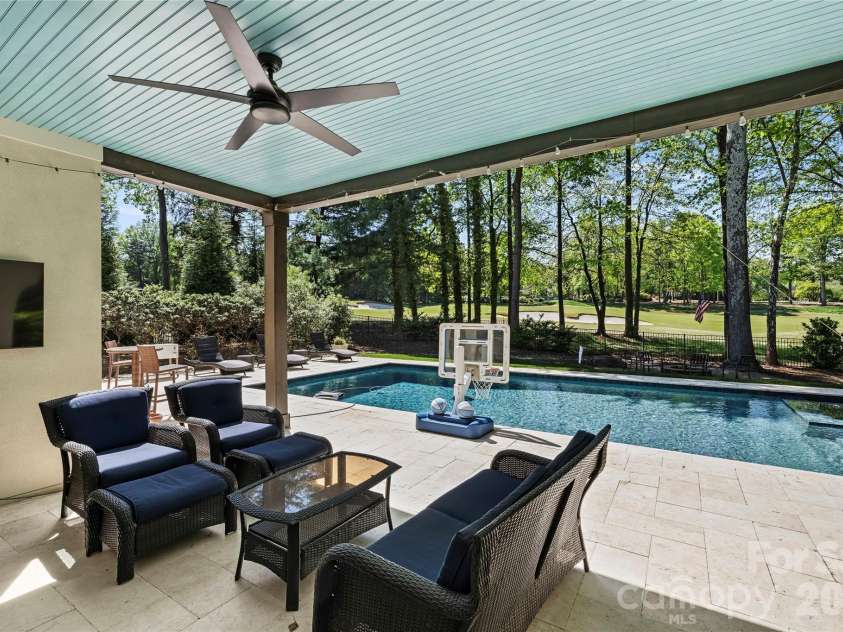 18300 Scotscraig Lane, Cornelius, NC 28031.  MLS# CAR4379461, YatesRealty ID 19811. 