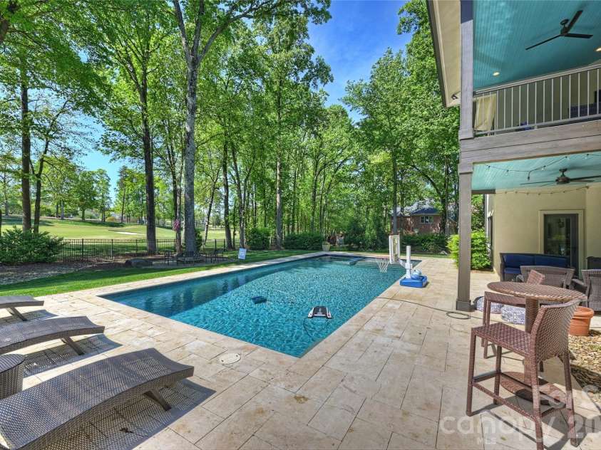 18300 Scotscraig Lane, Cornelius, NC 28031.  MLS# CAR4379461, YatesRealty ID 19811. 