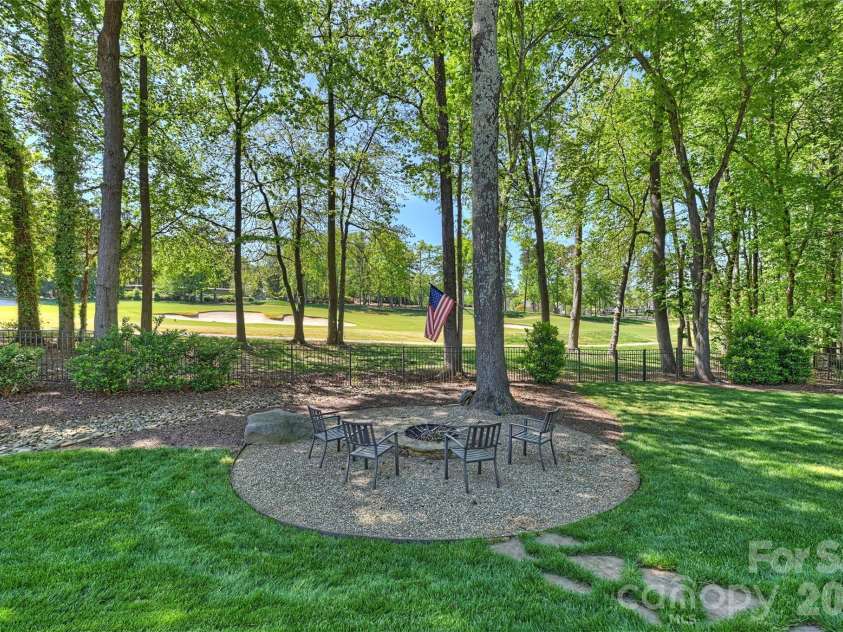 18300 Scotscraig Lane, Cornelius, NC 28031.  MLS# CAR4379461, YatesRealty ID 19811. 