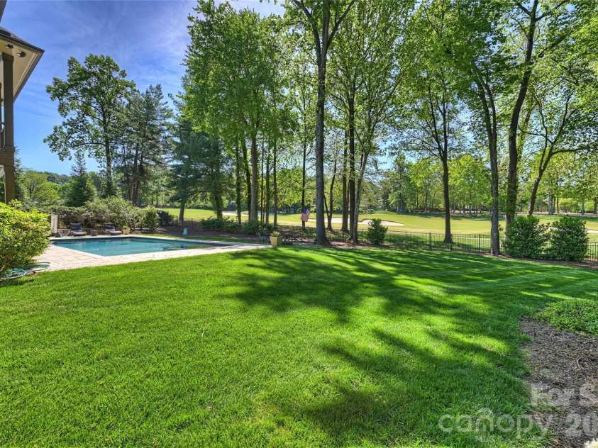 18300 Scotscraig Lane, Cornelius, NC 28031.  MLS# CAR4379461, YatesRealty ID 19811. 
