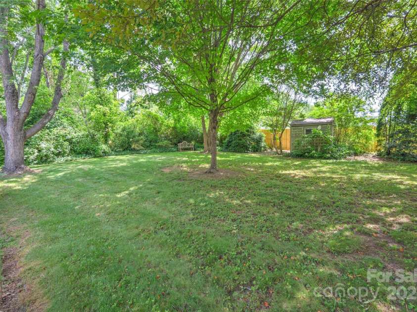 50 Wanoca Avenue, Asheville, NC 28803.  MLS# CAR4269850, YatesRealty ID 19811. 